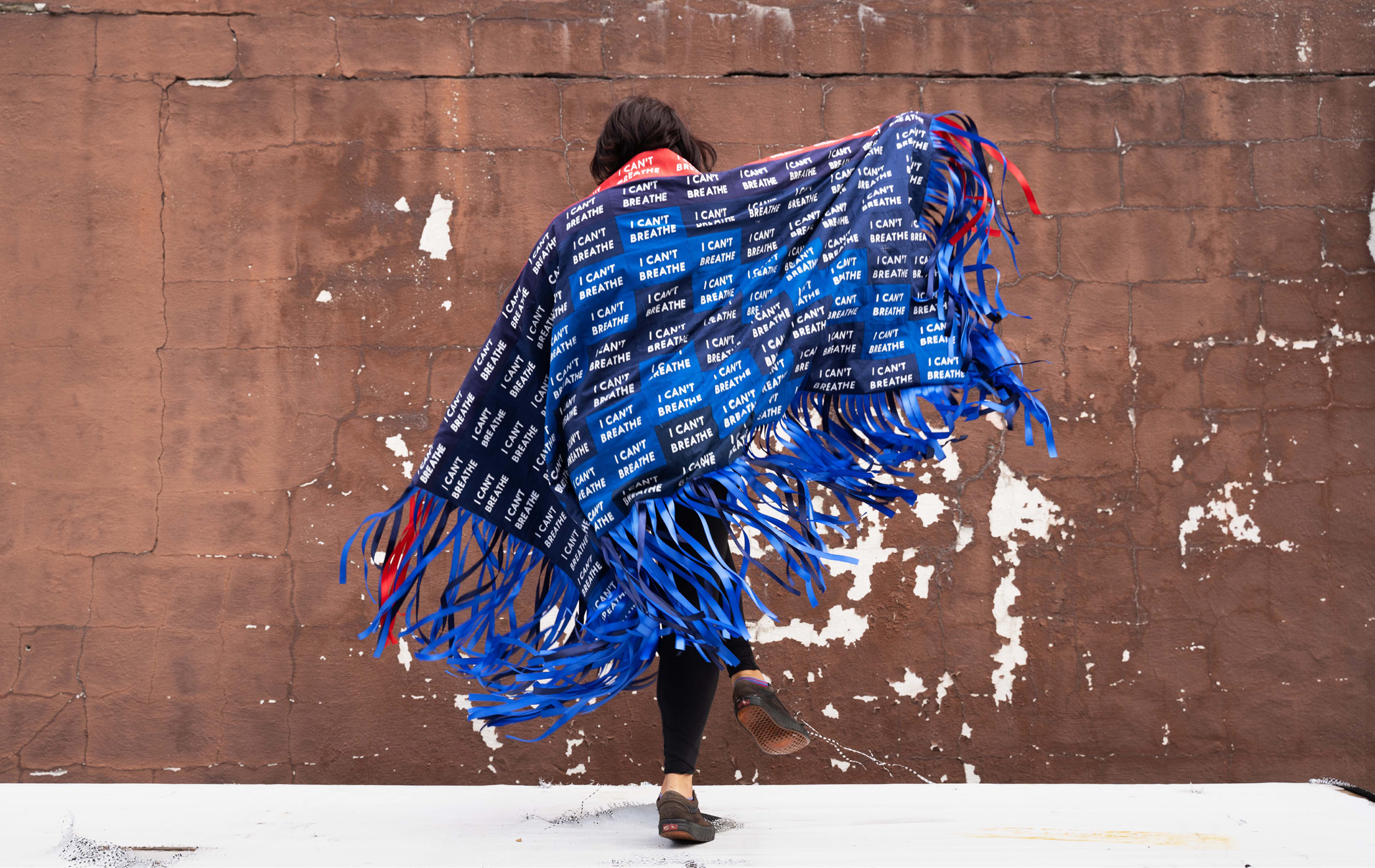 Maggie Thompson’s I Can’t Breathe Shawl in motion